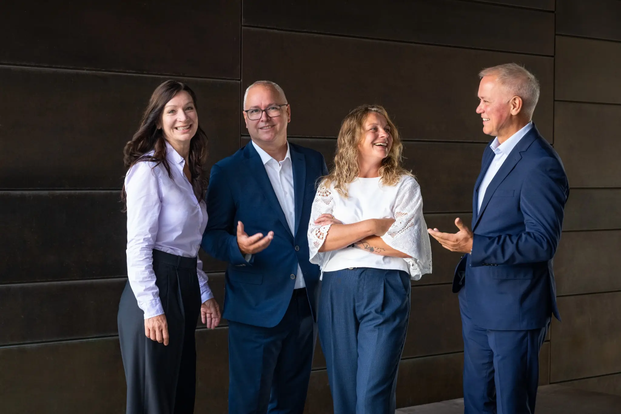 Das Team von URBANGOODLIVING Immobilien vollständig im Bild